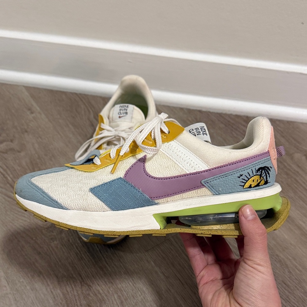 Nike Women's Yellow and Blue Sneakers